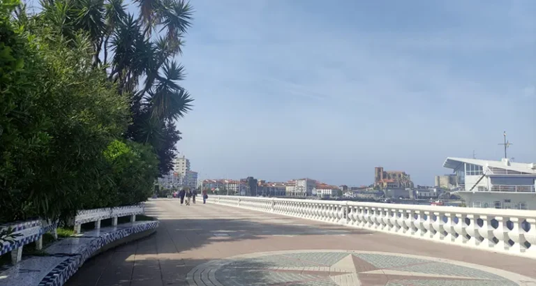 Castro Urdiales con perro